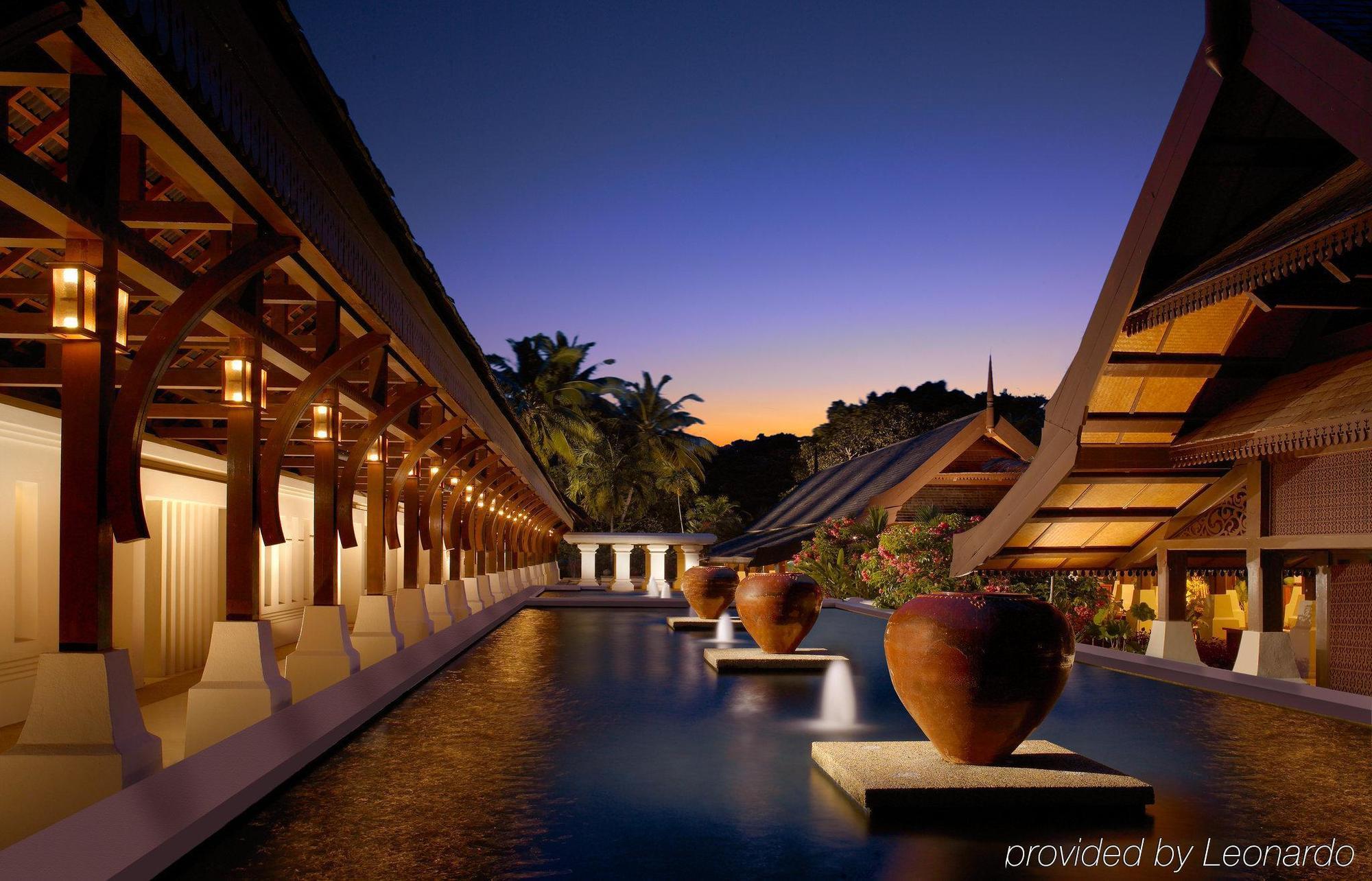 Tanjong Jara Resort, Terengganu - A Small Luxury Hotels Of The World Dungun Eksteriør billede The resort's lobby