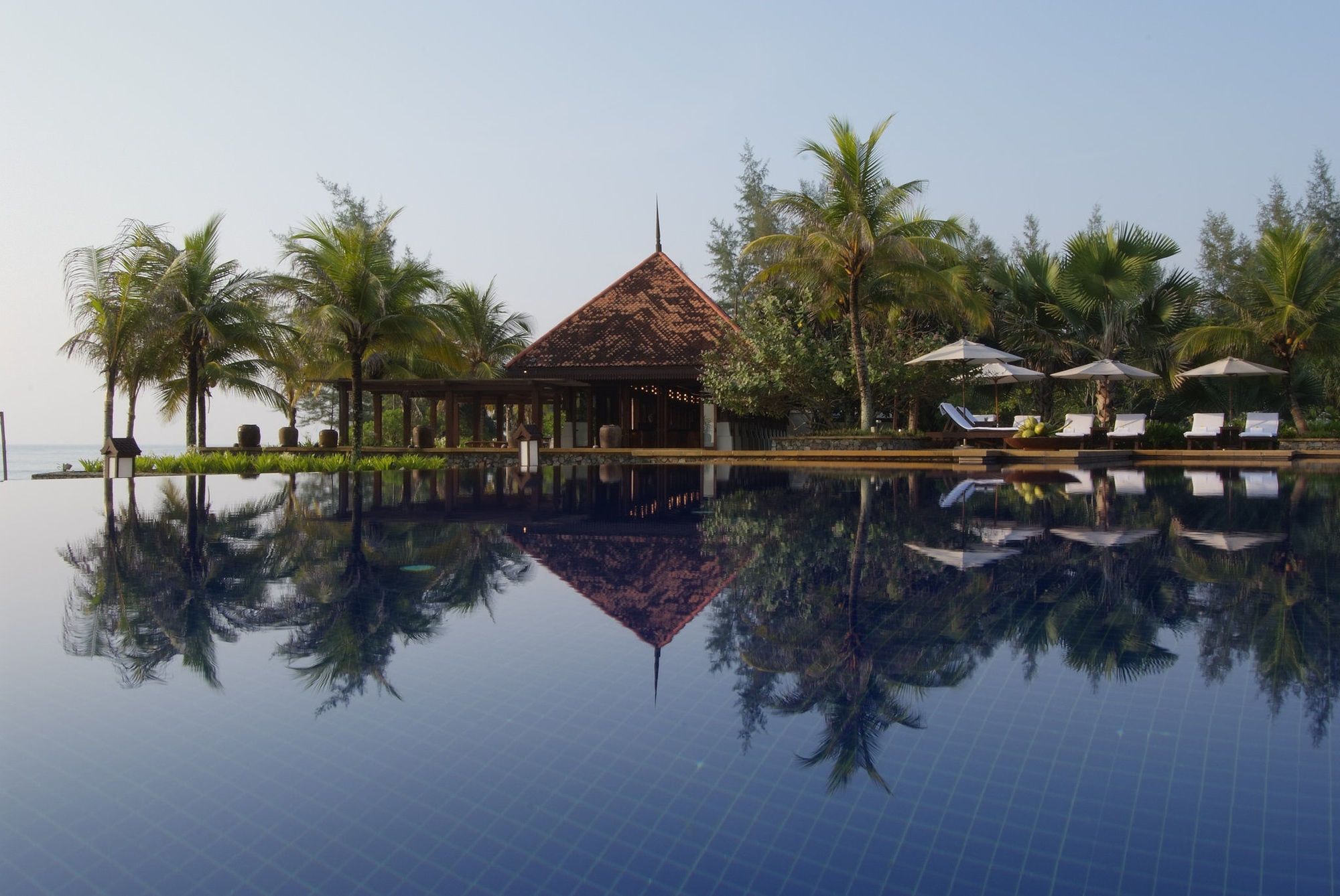 Tanjong Jara Resort, Terengganu - A Small Luxury Hotels Of The World Dungun Faciliteter billede The pool at the Angsana Resort and Spa, Phuket