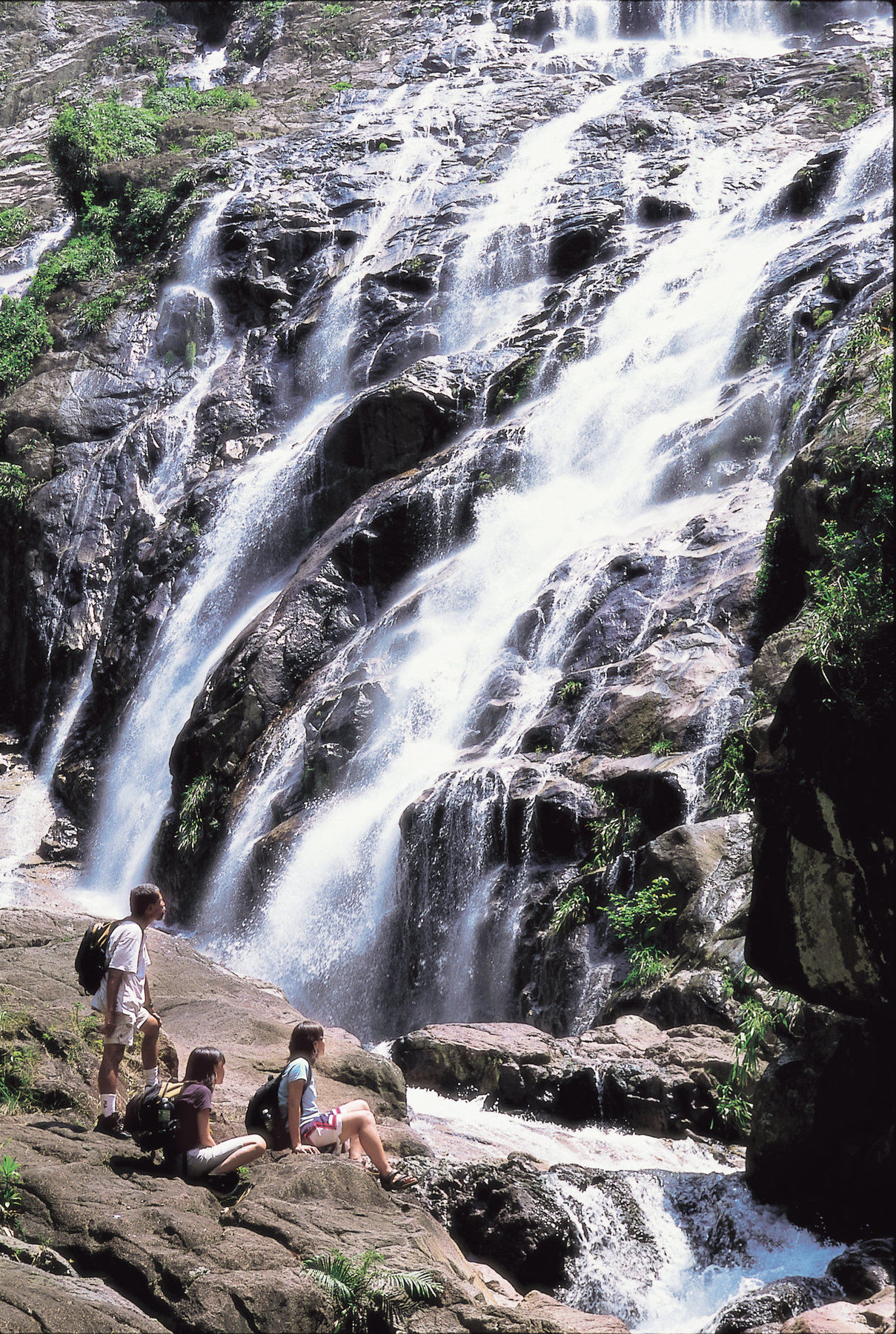 Tanjong Jara Resort, Terengganu - A Small Luxury Hotels Of The World Dungun Bekvemmeligheder billede The highest waterfall in the Philippines, Tinuy-an Falls, is located in Bislig.