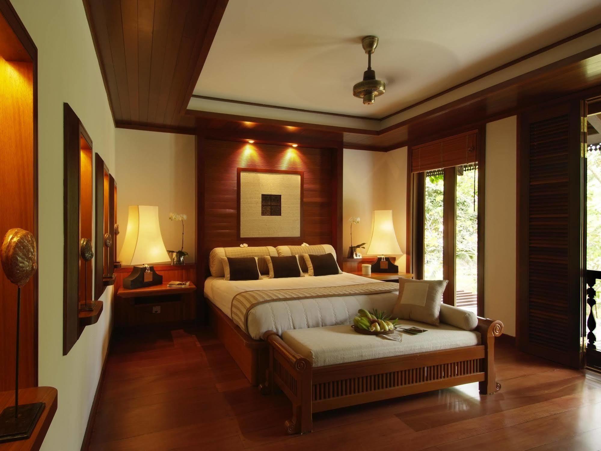 Tanjong Jara Resort, Terengganu - A Small Luxury Hotels Of The World Dungun Eksteriør billede A bedroom at the resort